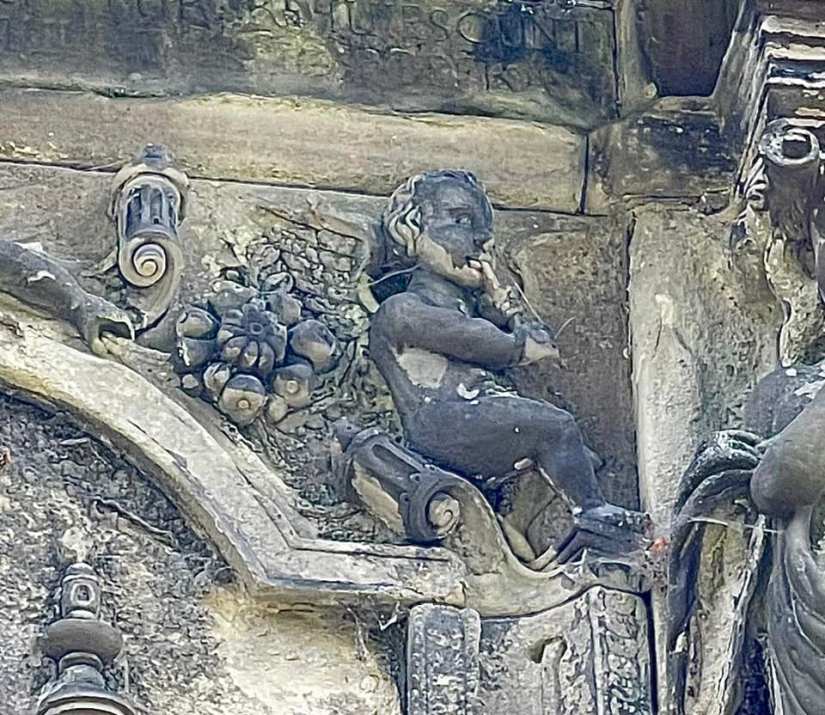 Foulis Memorial, Greyfriars Kirkyard, Edinburgh