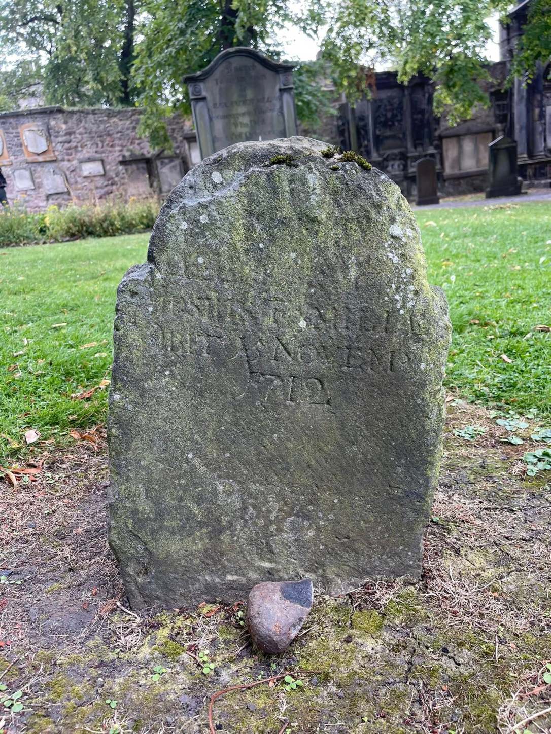 Graves in the&nbsp;grass